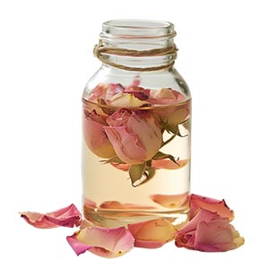 Photo Tincture Of Rose :: fragrance ingredients